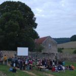 12 projection dehors